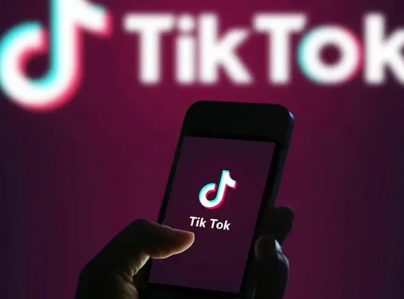 Почему TikTok заблокировали в США: что будет с приложением и работает ли платформа в России в 2025 году