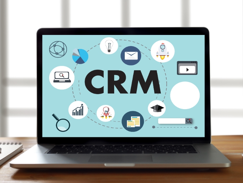 Какую CRM-систему выбрать малому бизнесу и зачем она нужна